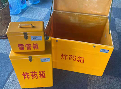 天柱玻璃雷管箱生产标准全解析：安全、性能与合规的基石